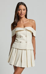 Maggie Mini Skirt - Pleated Mid Rise Boucle Skirt in Cream