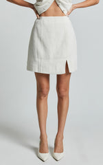 Iggy Mini Skirt - High Waist Split Boucle Skirt in Cream