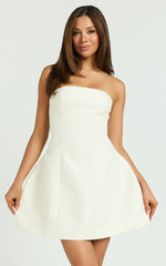 Merjoy Mini Dress - Strapless Tulip Hem Dress in White
