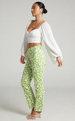 Zabee Jeans - Mid Rise Drill Denim Jeans in Ditsy Floral