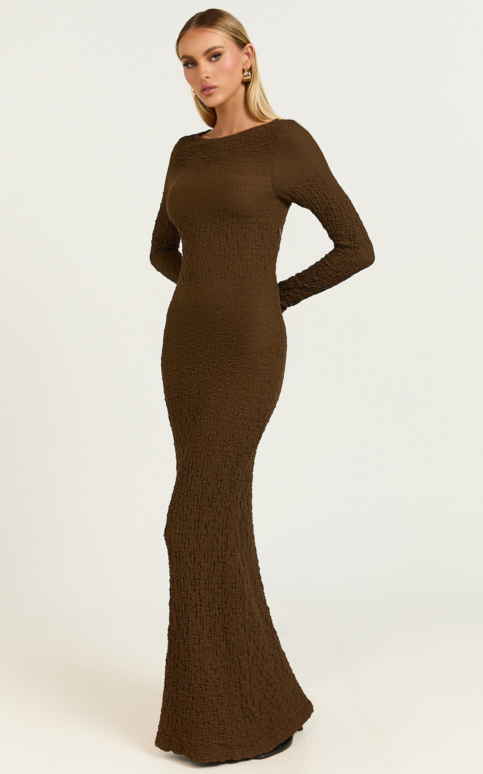 Amy Midi Dress - Scoop Long Sleeve Bodycon Dress in Chocolate