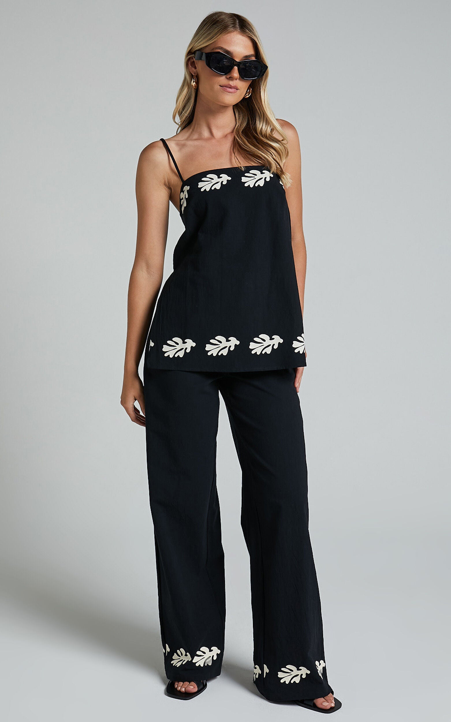 Runaway The Label - Amalia Linen Pant in Black/Sand