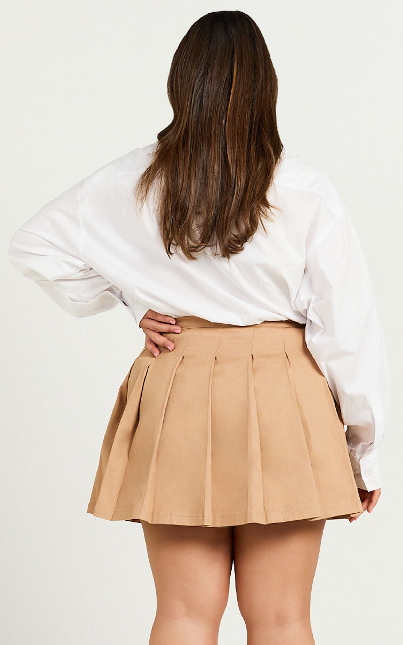 Cailin Mini Skirt - Pleated Skirt in Beige