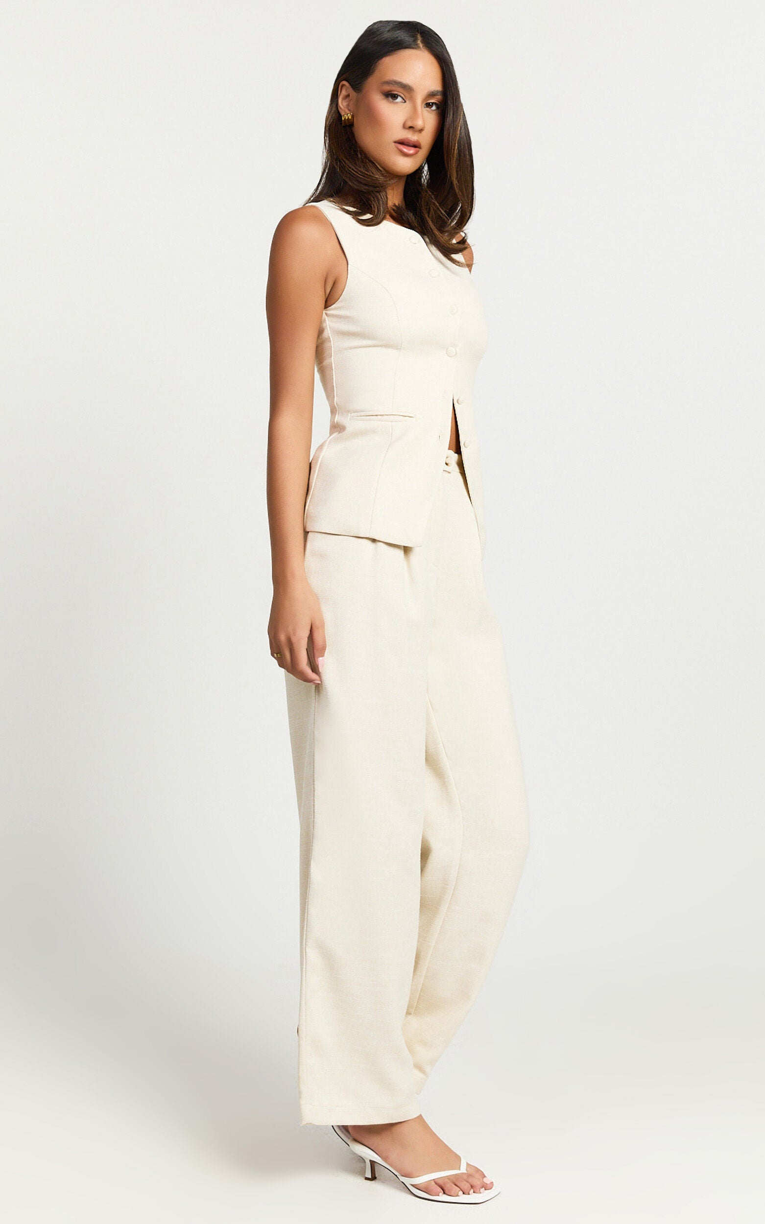 Andie Top - Crew Neck Longline Vest Top in Cream