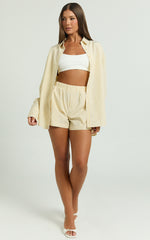 Terah Shirt - Button Up Shirt in Lemon Stripe