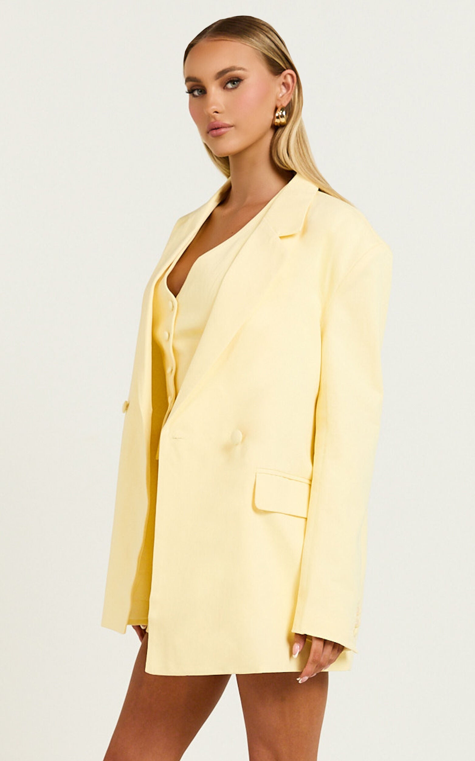 Virginia Jacket - Oversized Double Breasted Blazer in Pastel Yellow